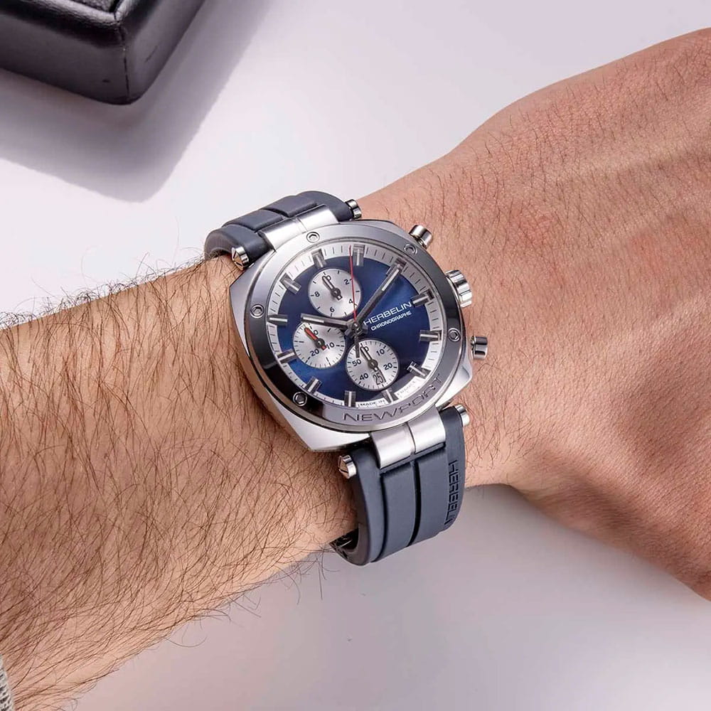 Оригинальные часы Herbelin Herbelin Newport Heritage 35664AP25CB кварцевые калибр механизма ronda 3540.d общий вид