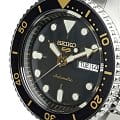 Seiko Seiko 5 Sports SRPD57K1S  — детали корпуса и нержавеющая сталь