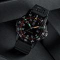 Luminox XS.0335 мужские часы застежка крупным планом