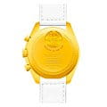 Swatch Swatch x Omega Bioceramic Moonswatch Mission To the Sun SO33J100 , наручные женские часы фото под углом