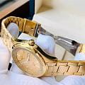 Seiko SNKN96J1 мужские часы застежка крупным планом