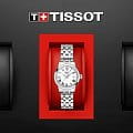 Tissot T1292101101300 женские часы застежка крупным планом