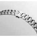 Longines L23574876 женские часы застежка крупным планом