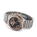 Breitling Breitling Chronomat B01 42 UB0134101B1U1, chronomat швейцария мужские часы на браслете нержавеющая сталь + золото 18к боковой вид