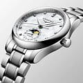 Longines L24094876 женские часы застежка крупным планом