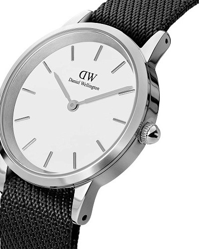 Daniel Wellington Iconic Black NATO DW00100677