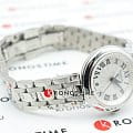 Tissot T1260101101300 женские часы застежка крупным планом